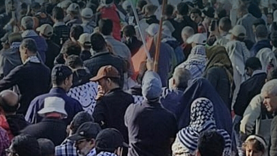 تظاهرة حاشدة أمام القنصلية الأمريكية بالبيضاء تضامنا مع غزة