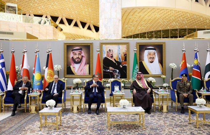 أخنوش يمثل الملك في قمة “المياه الواحدة” بالسعودية