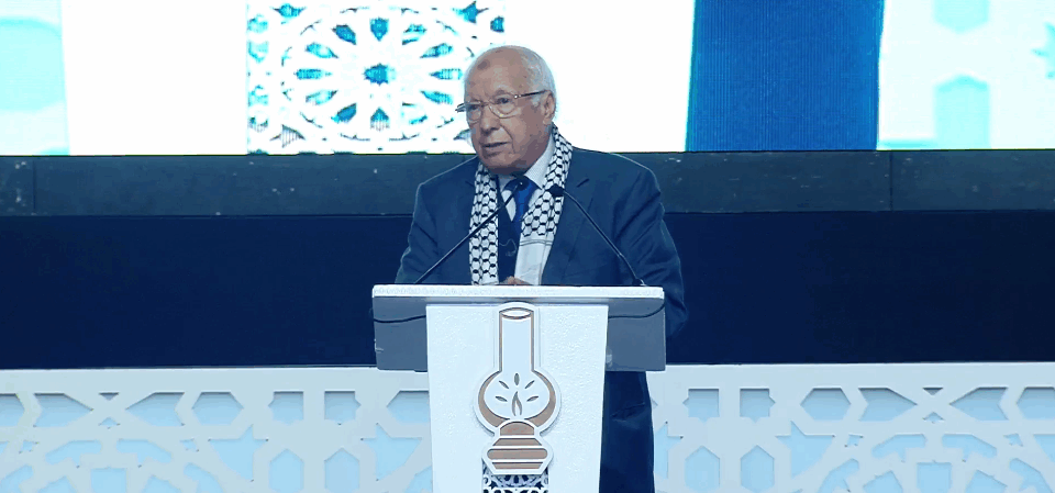 الخليفة يدعو إلى ترك الأحزاب حرة في قراراتها وفي تنزيل ما تؤمن به