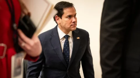 روبيو: من مصلحة دول مجموعة السبع “المساعدة” في إعادة فتح مضيق هرمز