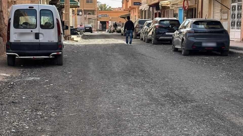 “تهدد صحة المواطنين”.. تحذيرات من إعادة استعمال النفايات الزفتية بالرشيدية