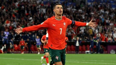 رونالدو يؤكد رسمياً استمراره مع النصر السعودي