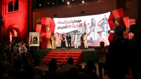 “شكرا لأنك تحلم معنا”.. يُتوج بالدار البيضاء