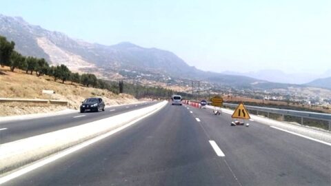 رغم إعلان التقدم.. بطء أشغال توسيع الطريق بين تطوان وشفشاون يثير استياء السكان