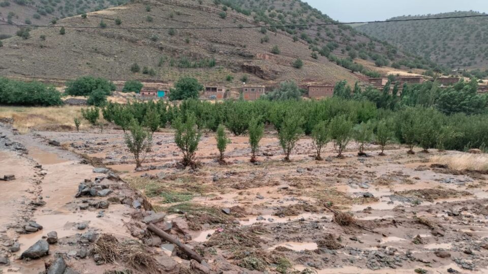 بعد مسيرة الأقدام.. فيضانات تضرب آيت بوكماز وتعري واقع البنية التحتية