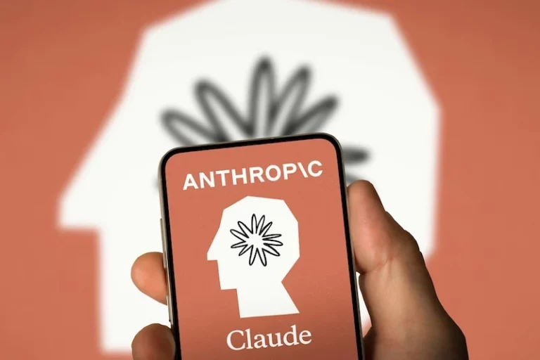 “أنثروبيك” تعلن عن رقم معاملات أعلى من رقم منافستها “أوبن ايه آي”