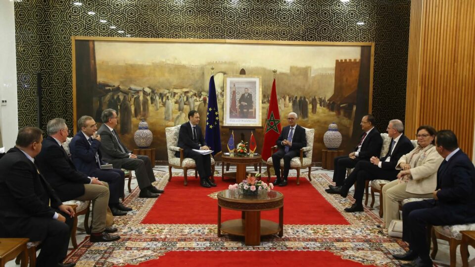المغرب والاتحاد الأوروبي يبحثان تعزيز الشراكة الاستراتيجية الثنائية متعددة الأبعاد