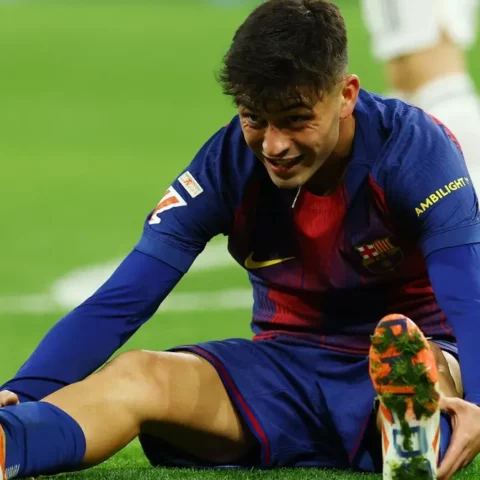 بيدري يغيب عن برشلونة لمدة شهر بسبب الإصابة