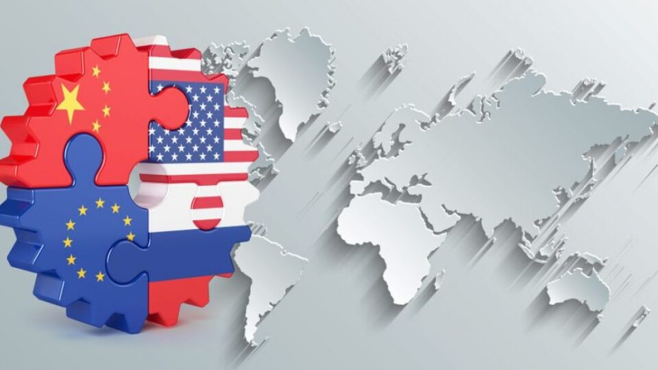 التنافس على النفوذ والموارد.. خبراء مغاربة ودوليون يشخصون عالَماً متعدد الأقطاب