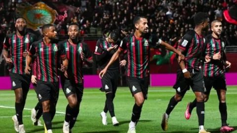 أبطال إفريقيا.. الجيش الملكي يحسم القمة أمام بيراميدز ويبلغ نصف النهائي