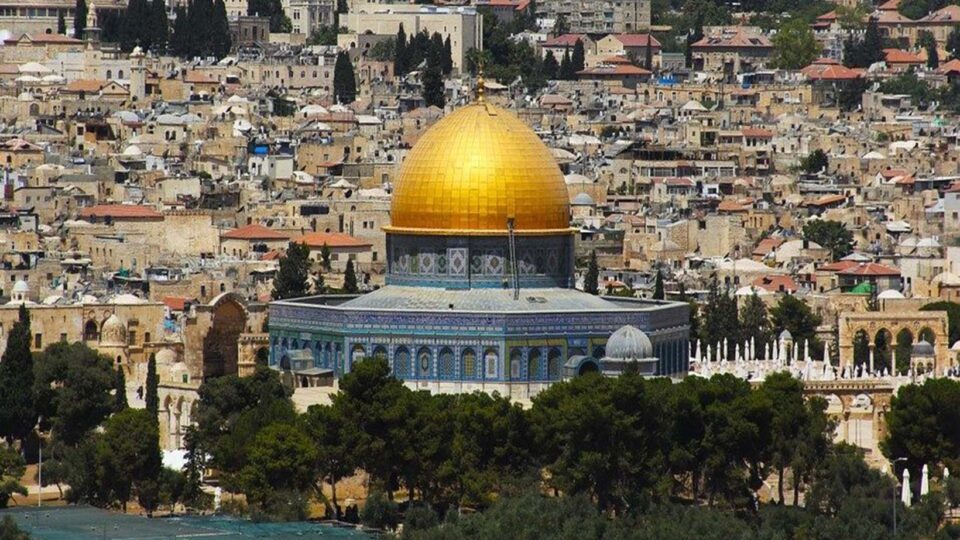 15 دولة عربية وإسلامية تدين افتتاح سفارة جديدة في القدس: مس مباشر بالوضع القانوني للمدينة