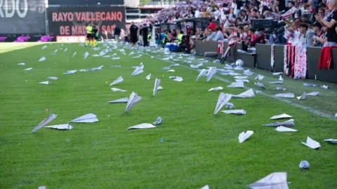 إلغاء مباراة رايو فايكانو وأتلتيك بلباو بالدوري الإسباني بسبب احتجاجات الجماهير