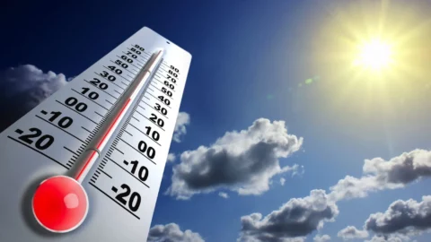 طقس الجمعة: استمرار الحر بمدن المغرب