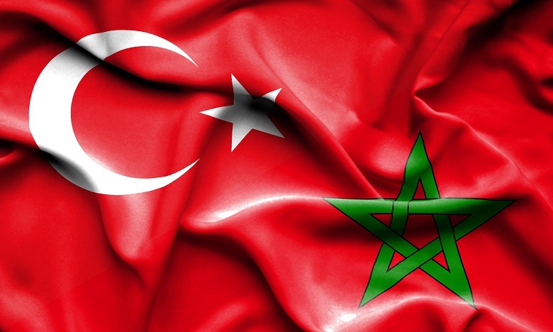 محامون يلتمسون تسوية وضعية قيادي العدل والإحسان العالق بتركيا