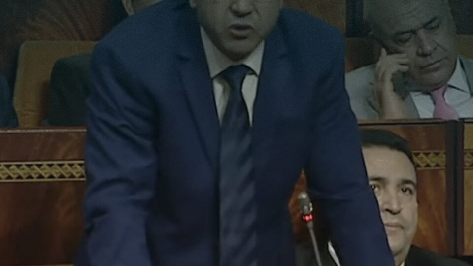 غياب الوزراء عن الجلسات يغضب النواب البرلمانيين