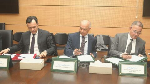 دعوات لعودة الأساتذة لاستئناف التدريس