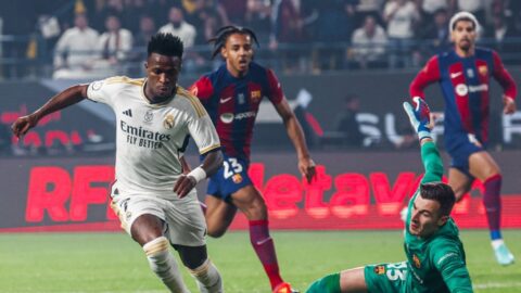 الريال يسحق برشلونة ويتوج بالسوبر الاسباني