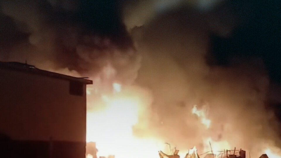 حريق مهول بسوق الأثاث المستعمل بتاوريرت