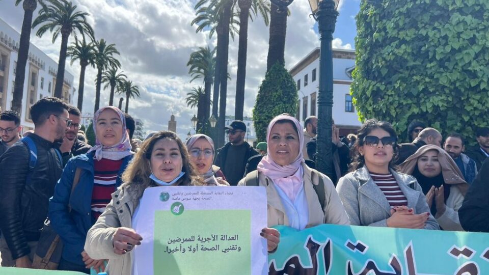 الممرضون يصعدون في وجه الوزارة بعد “عرضها الهزيل”