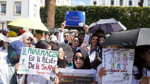طلبة الصيدلة يوافقون بالأغلبية على اقتراحات الحكومة