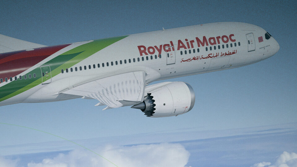 في سابقة، الجمارك تضبط طائرة لـ”لارام” محملة ببضائع مهربة.. والفاعلون من طاقمها