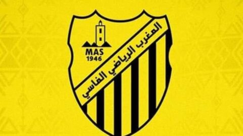 جماهير المغرب الفاسي تحتج على الأخطاء التحكيمية