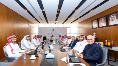 الاتحاد السعودي يقلص قائمة الأندية ويوقف الدوري الرديف