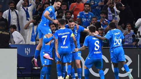 الهلال السعودي يطيح باتحاد جدة مرة أخرى