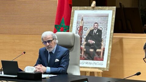 الجواهري: ارتفاع اعتماد المغاربة على “الكاش” يشغل بال بنك المغرب