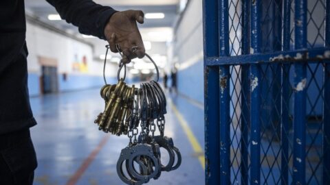 محكمة تطوان توزع 33 سنة حبسا في حق مشجعي الرجاء
