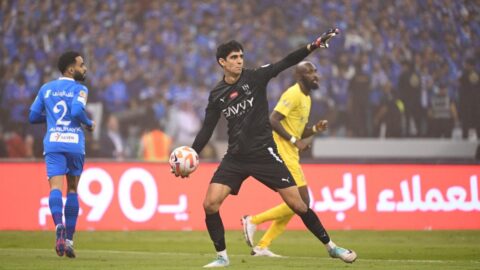 مدرب الهلال السعودي يكشف سبب رفضه استبدال ياسين بونو