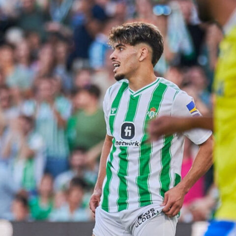 باريس سان جيرمان يضع الزلزولي ضمن أولوياته الصيفية لتعزيز خط الهجوم