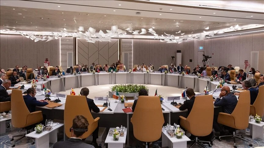 وزراء عرب وأوروبيون يتفقون على إنهاء الحرب بغزة