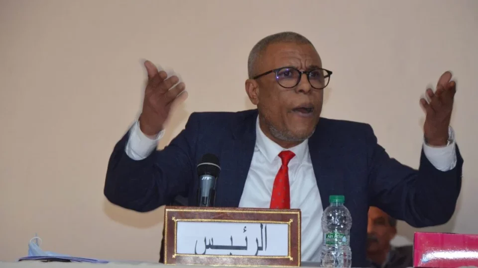 الداخلية تباشر مسطرة العزل في حق رئيس جماعة تمارة المنتمي لحزب الأحرار