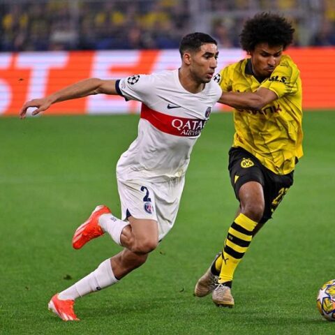 حكيمي يكتب اسمه بين نخبة المدافعين الهدافين في العالم