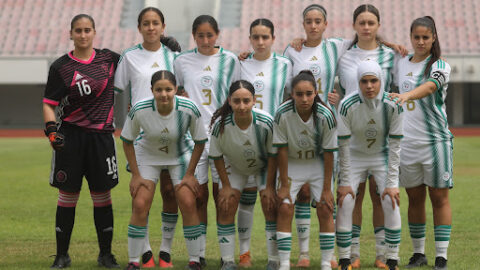 المنتخب الجزائري لأقل من 17 سنة يحل بالمغرب