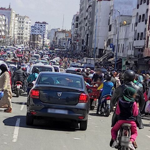 جماعة الدار البيضاء تتجه لتحرير الملك العمومي من المركبات المهملة