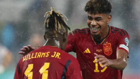 يورو 2024..منتخب لاروخا يكتسح جورجيا ويحجز مقعده بدور الربع