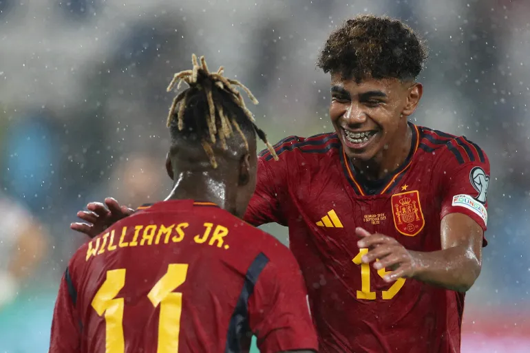 يورو 2024..منتخب لاروخا يكتسح جورجيا ويحجز مقعده بدور الربع