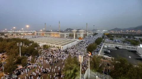 عدد الحجاج والمعتمرين وصل إلى 18.5 مليون شخص سنة 2024
