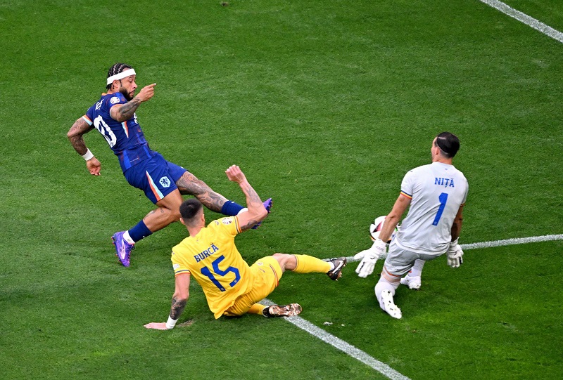 المنتخب الهولندي يتأهل إلى ربع نهائي أمم أوروبا