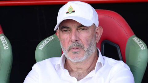 مدرب الجيش الملكي يبرر الهزيمة أمام الرجاء ويعتذر للجماهير عن ضياع اللقب