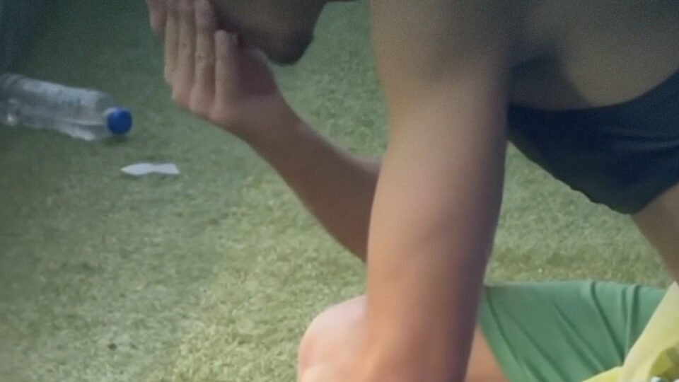 “درتي لي عليك”.. مشجع مغربي يواسي إلياس أخوماش بعد الهزيمة أمام إسبانيا