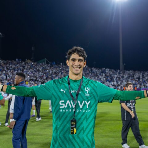 بونو يواصل صناعة المجد مع الهلال.. لقب خامس وإنجاز جديد في دوري “روشن” السعودي