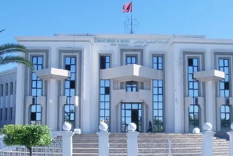 54 عضوا من أصل 61 بجماعة مكناس يوقعون ملتمسا لمطالبة الرئيس بتقديم استقالته