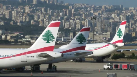 عدد من الدول تشرع في إجلاء مواطنيها خارج لبنان