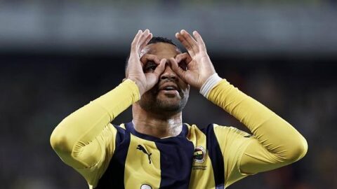 يوسف النصيري يقترب من الانتقال إلى النصر السعودي