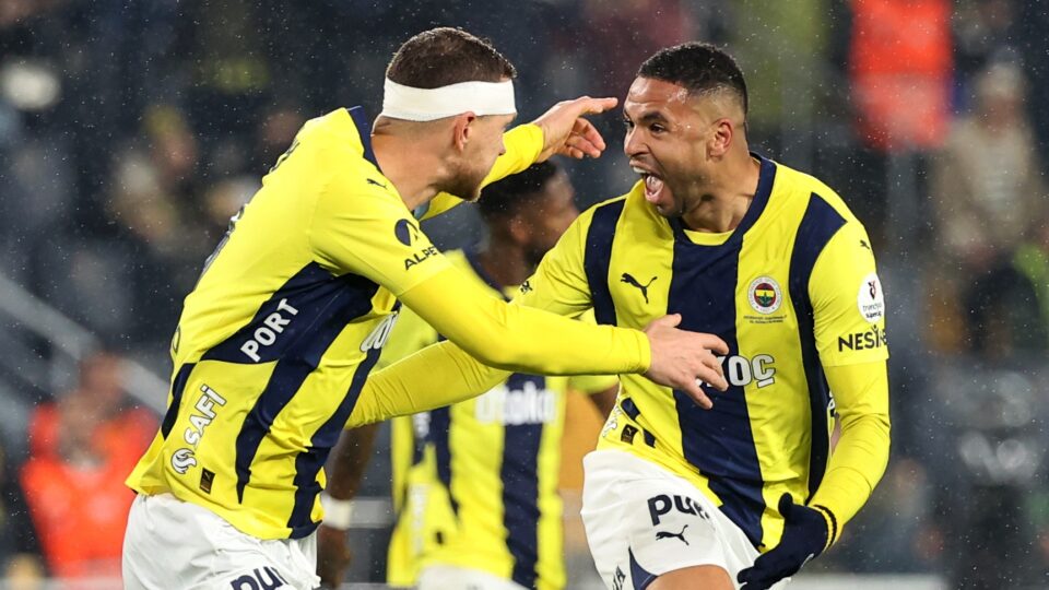 ثنائية النصيري تهدي فنربخشة فوزاً مهماً على باشاك شهير في الدوري التركي
