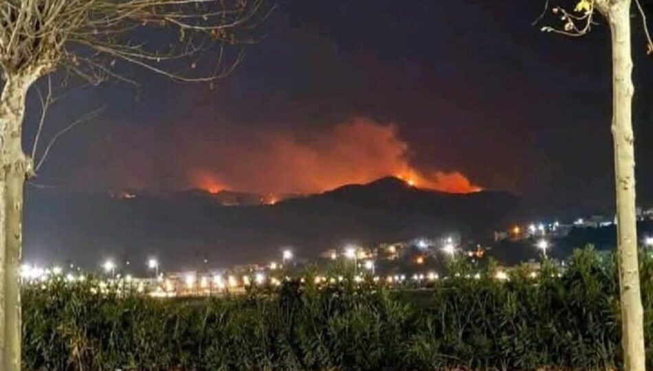 سلطات تطوان تسيطر على حريق ضخم بجبل “كيتان”