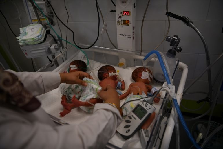 البرد القارس يقتل ست رضع في غزة